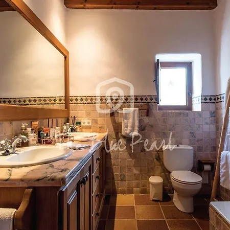 Casona Morna, By The Blue Pearl Villa Santa Eulalia del Río