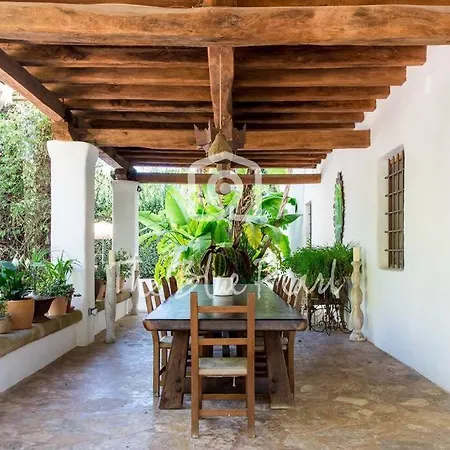 Casona Morna, By The Blue Pearl *